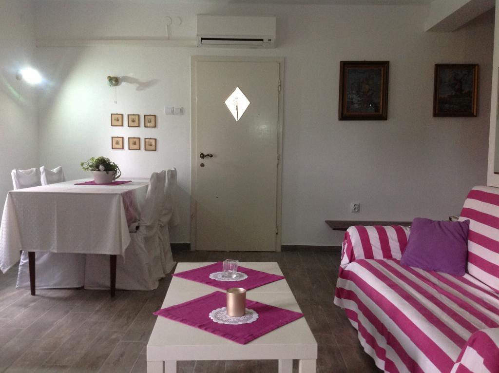 Holiday House Altea Banjole Værelse billede